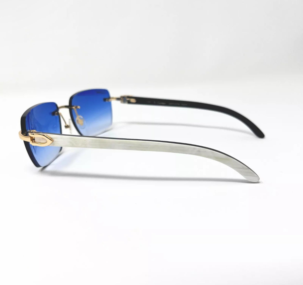 Pre-Owned Cartier Buffalo Horn White Sunglasses Blue Gradient
